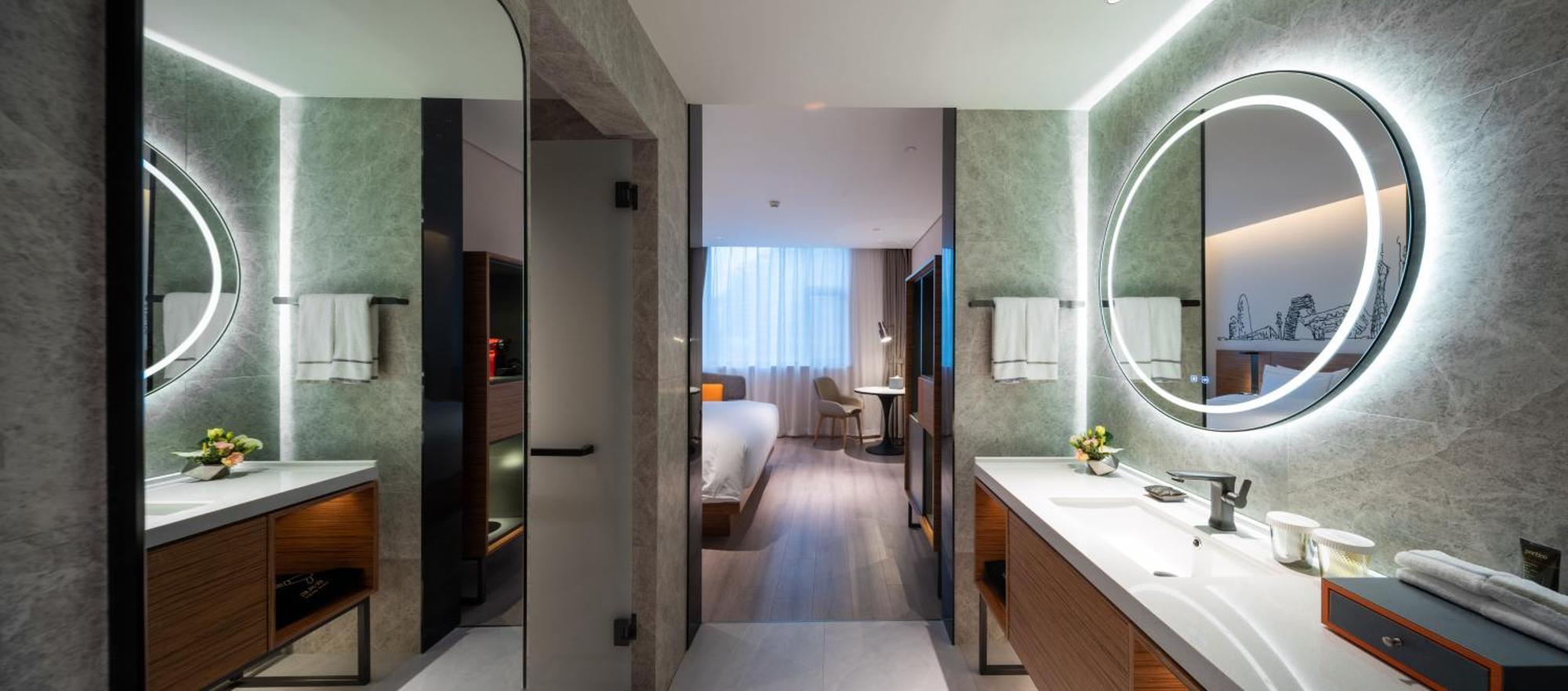 Khách sạn Urcove By Hyatt Jing'an 4*